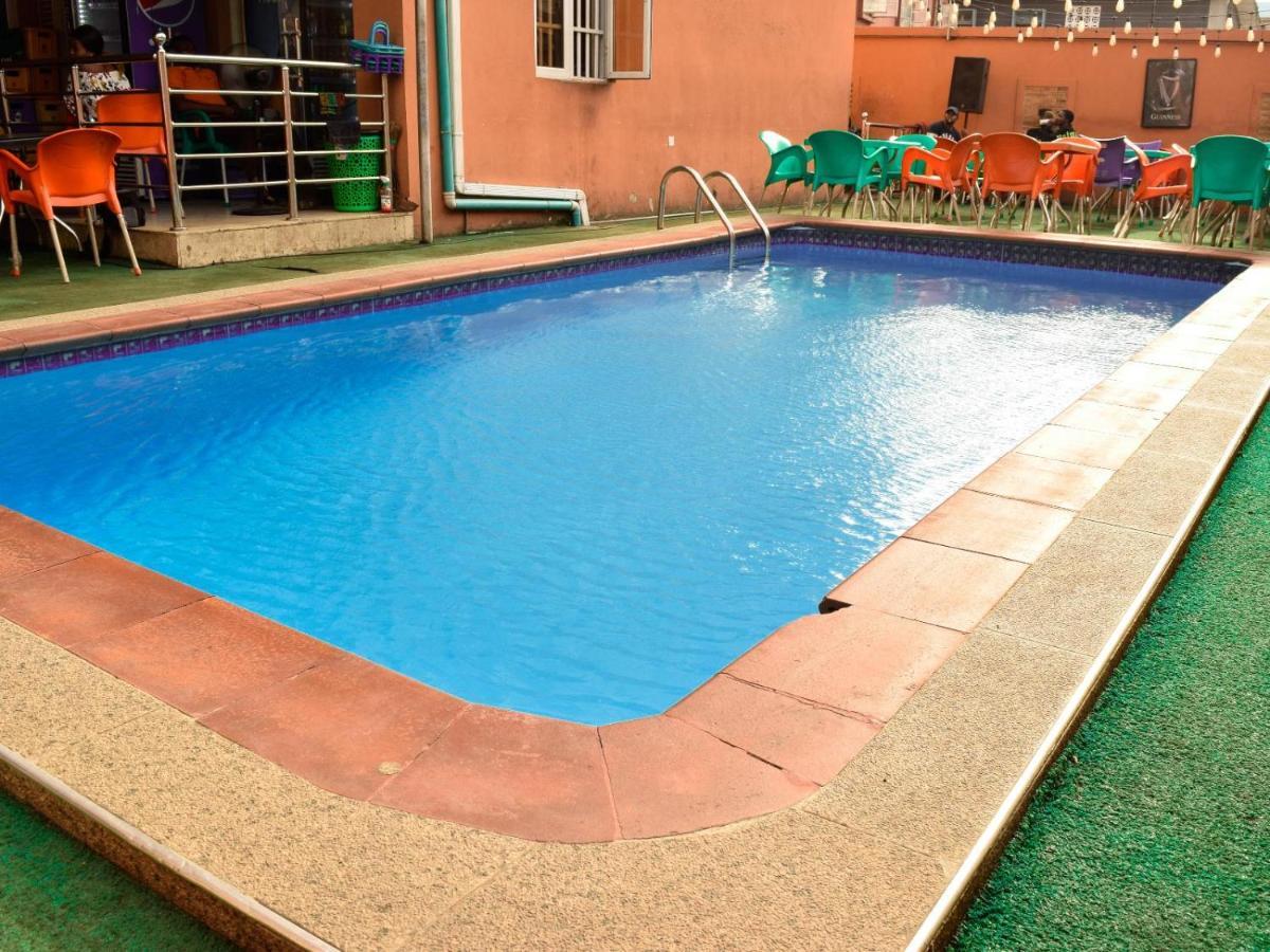 Bana Hotel & Suites Lagos Exterior foto